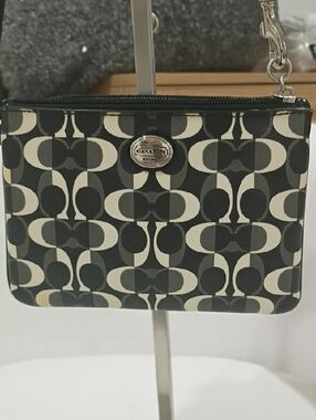 Coach Black and Cream Signature Pattern Wristlet